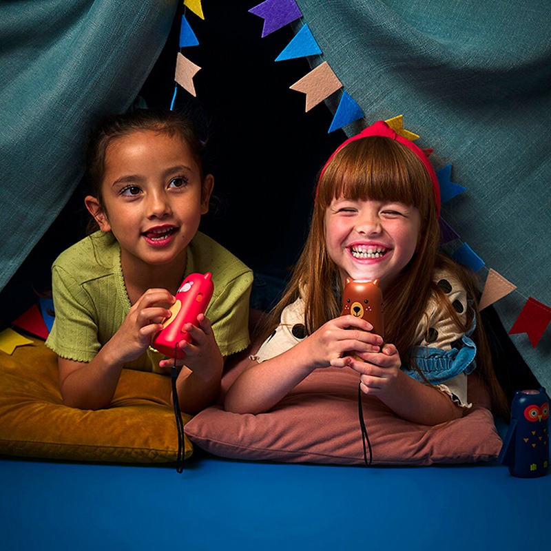 Kikkerland Kidoki - Zaklamp - Squeeze Flashlight | Speel je Wijs